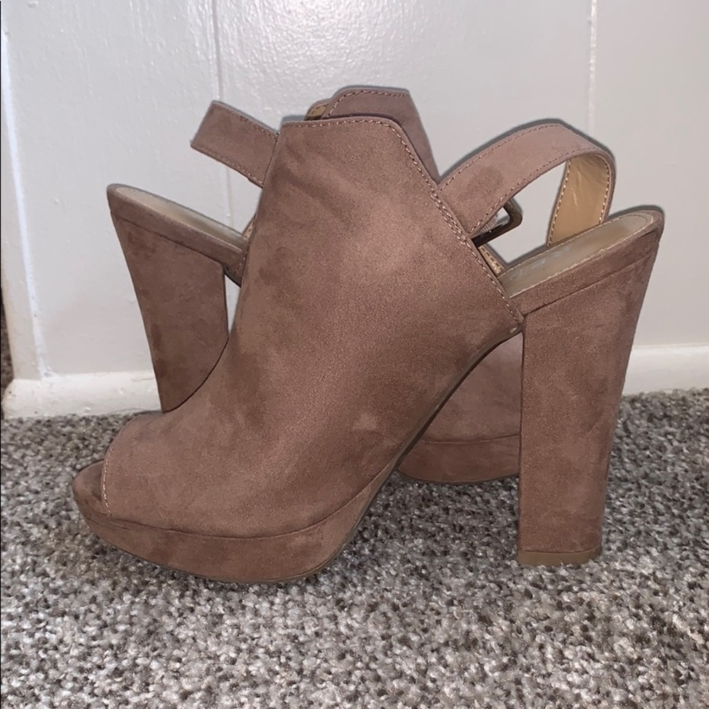 Report libbie heel - Picture 6 of 6